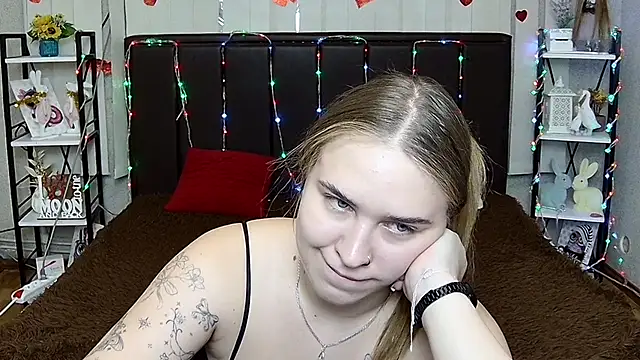 LauraHlot Cameră chat live