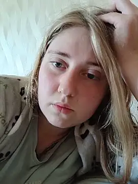 AnastasiaSky19 Adlı Modelin Canlı Sohbet Odası