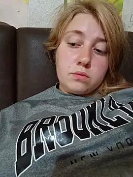 AnastasiaSky19 Adlı Modelin Canlı Sohbet Odası