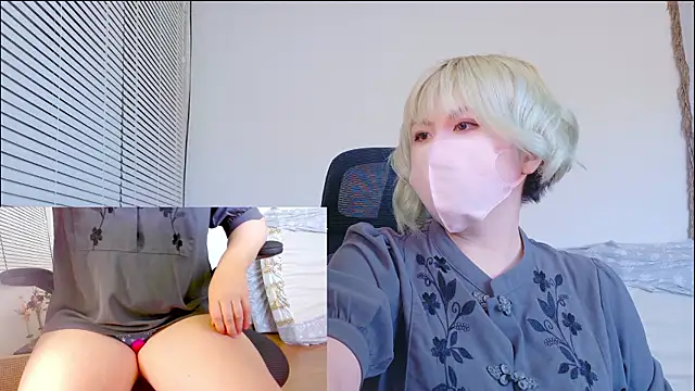 hazuki_8008's Live Chat Room