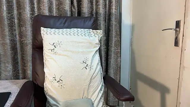 Cupid_of_Hearts Live Chatraum