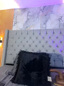 La_indiia's Live Chat Room