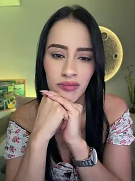 SarahhSmitth1 Adlı Modelin Canlı Sohbet Odası