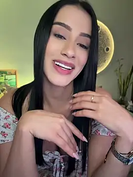 SarahhSmitth1 Adlı Modelin Canlı Sohbet Odası