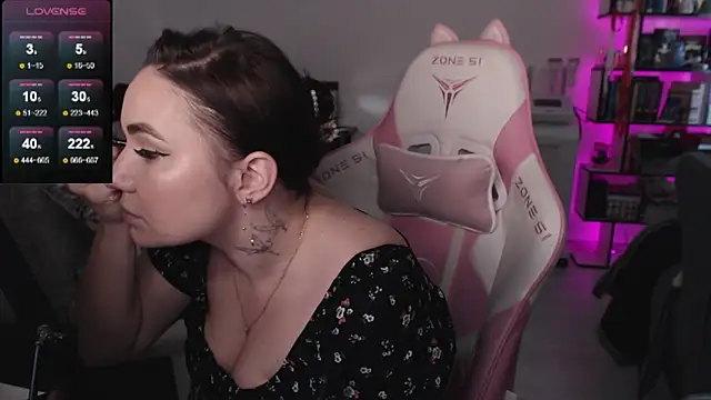 SexyWitch_666 – live chatrum