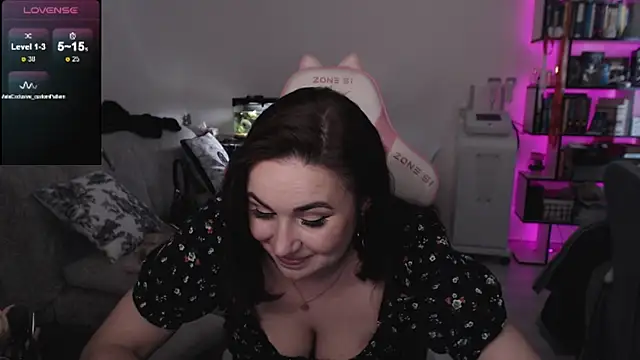 Živá chatovací místnost SexyWitch_666