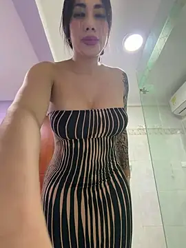 غرفة دردشة kiim_taaylor المباشرة