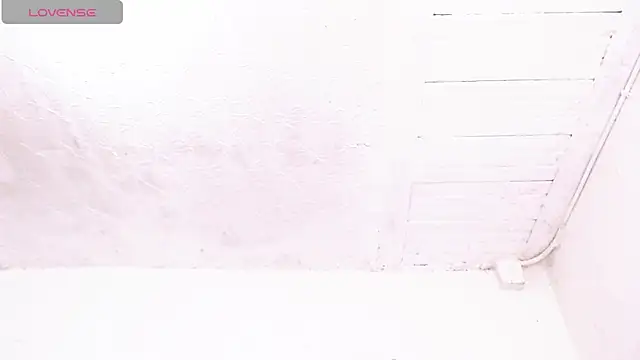 חדר צ'אט בשידור חי של lin_jayani
