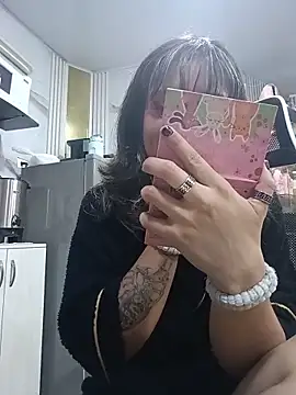 Živá chatovací místnost ivannabellini