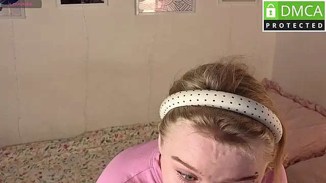 Essie_Fanning live-chat rom