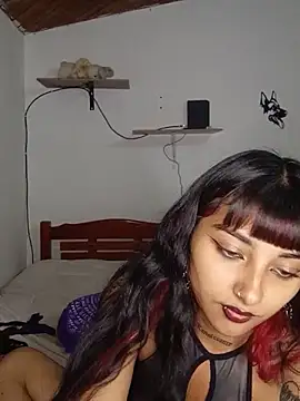 annibaby_88 Adlı Modelin Canlı Sohbet Odası