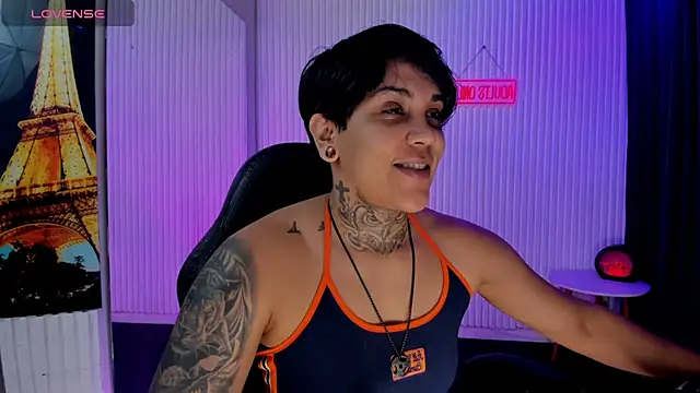 Živá chatovací místnost ZhoeStrong
