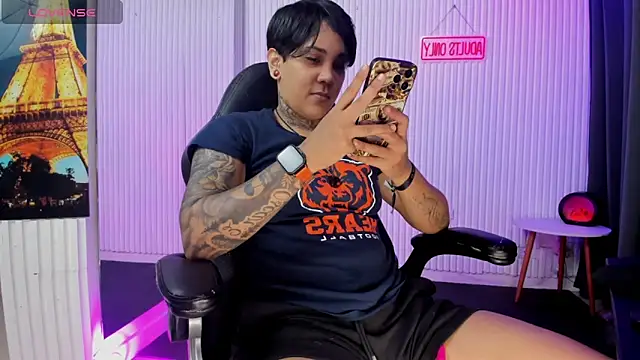 ZhoeStrong 现场聊天室