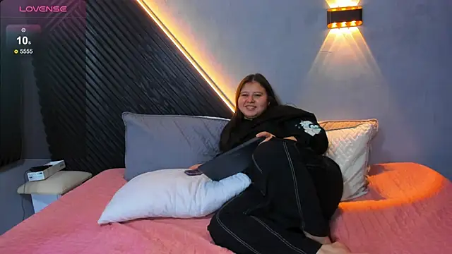 Laia_and_Aloby Live Chatraum