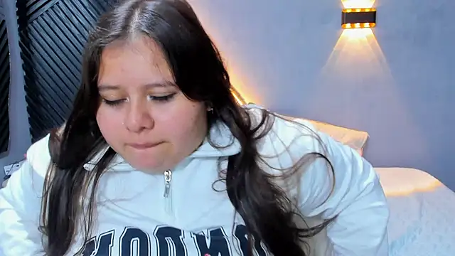 Chatroom en direct de Laia_and_Aloby