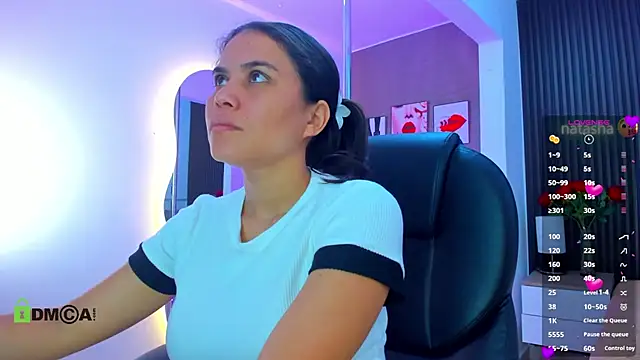 Sala de chat en directo de natasha__jackson