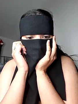Hot_leila69's Live Chat Room