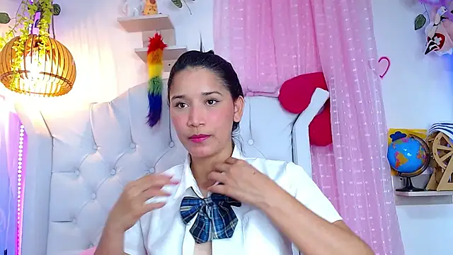 חדר צ'אט בשידור חי של Alison_Wiley