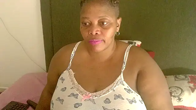 Hotxbums26's Live Chat Room