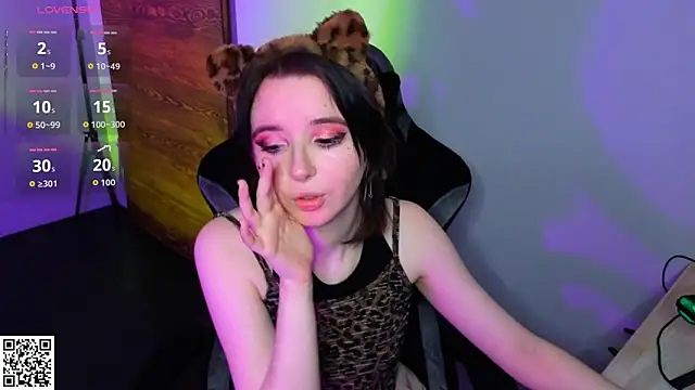 Živá chatovací místnost Nora_Failure