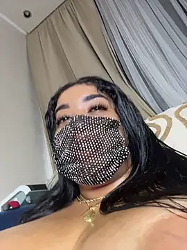Lover-Anaal Adlı Modelin Canlı Seks Kamerası Şovu