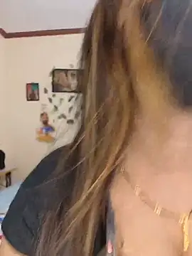 חדר צ'אט בשידור חי של naughty_girla