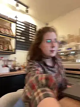 חדר צ'אט בשידור חי של cinnabon_