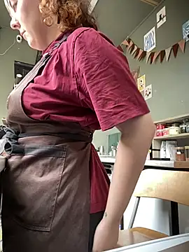 cinnabon_ Секс шоу на живо пред камера