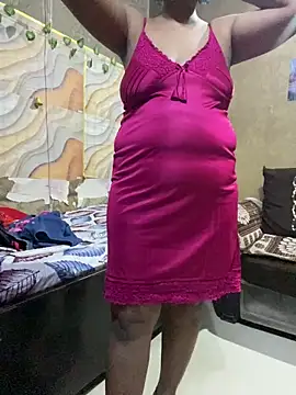 Meera_xxx – live chatrum