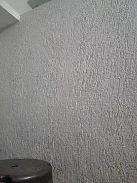 Priya_Strip's Live Chat Room