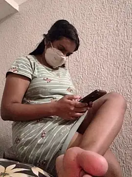 Priya_Strip Adlı Modelin Canlı Sohbet Odası