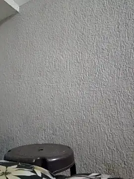 Priya_Strip Live Chatraum