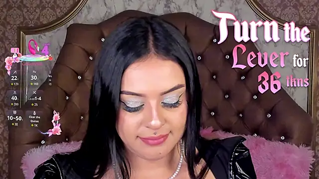 SoffiQueen Adlı Modelin Canlı Sohbet Odası