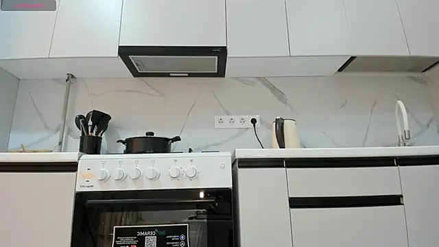 Živá chatovací místnost Mia_Meow_