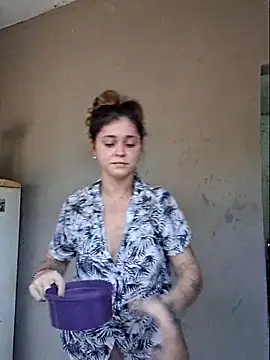 חדר צ'אט בשידור חי של luuhcat09