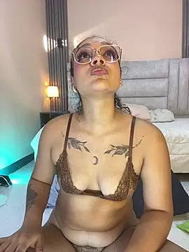 EMILYY_FOXY Cameră chat live