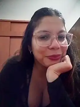 Sala de chat en directo de Carliina_Soussa