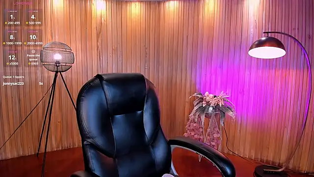 Sala de chat ao vivo de SavannahStorm