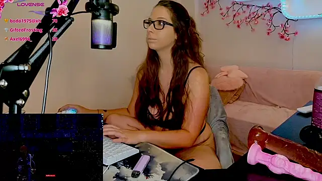 AustrianGirl99's Live Chat Room