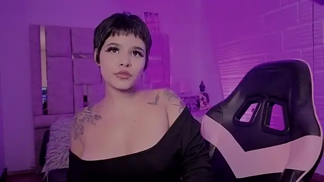 BonnieAnderson_ লাইভ চ্যাট রুম