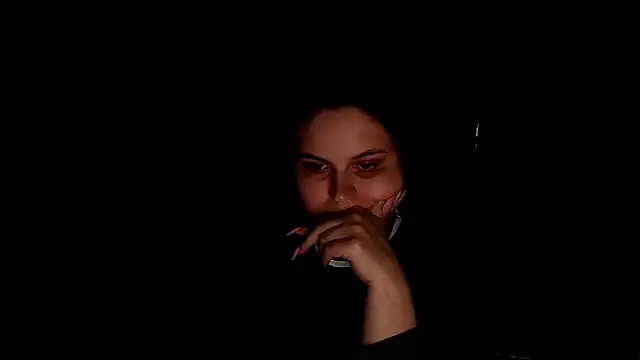 WhisperInTheDarkk 실시간 채팅방