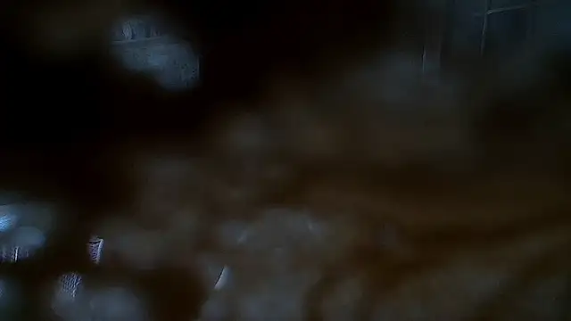 WhisperInTheDarkk Live Chatraum