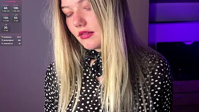 SteffaLains Adlı Modelin Canlı Sohbet Odası