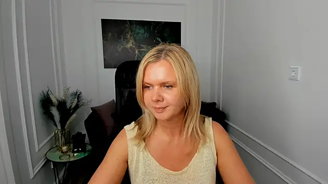 Sala de chat ao vivo de AgathaKlouin