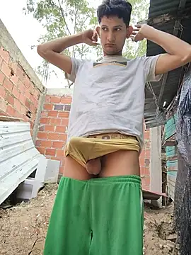 Seks show uživo modela Juan_Hotcaliemte na kameri
