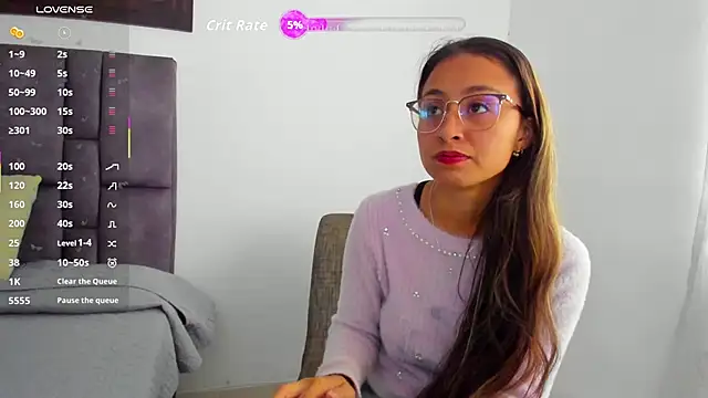 חדר צ'אט בשידור חי של tatiana_valencia