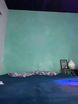 xMirana_ élő chatszobája