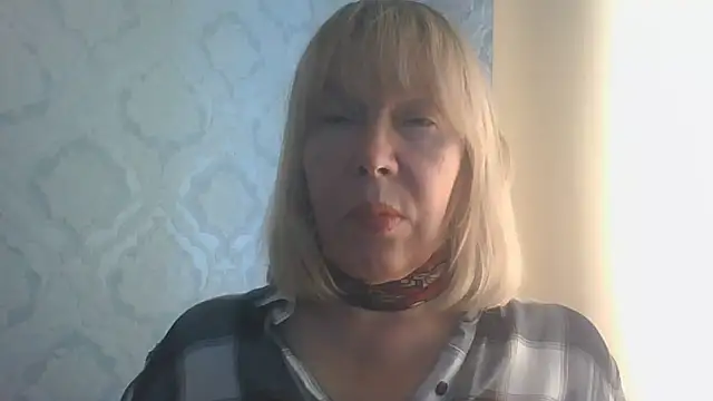 OlgaShine's Live Chat Room