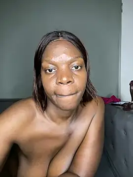 THESTALLIONBARBIEDOLL Cameră chat live