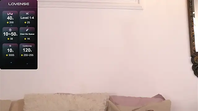 Kylie_Benton Adlı Modelin Canlı Sohbet Odası